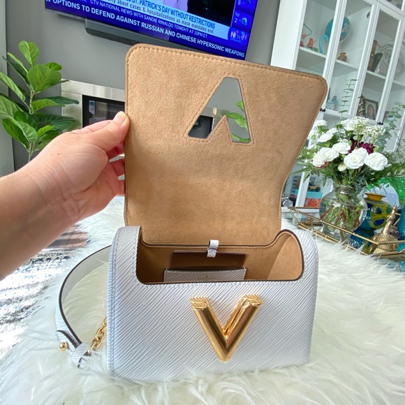 Louis Vuitton Twist Pm - Picture 8 of 13